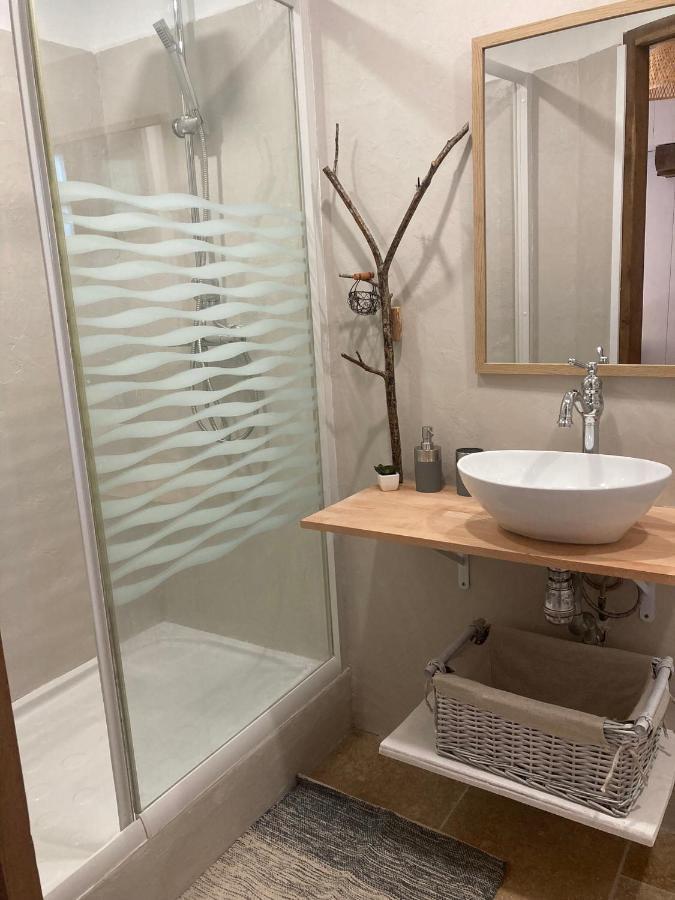 Sainte-Nathalène Logis Des 4 Fees Et Son Bain Nordique 빌라 외부 사진